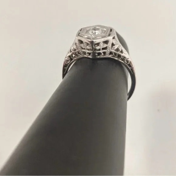Elegant Early 1900s Vintage 18k White Gold Natural Old European Diamond Ring 6 - Picture 3 of 7
